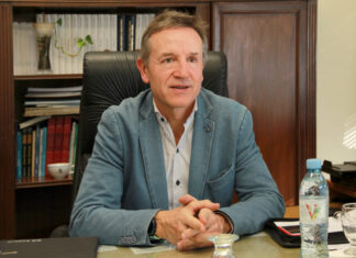 Jorge Sola “Nunca los escritorios reemplazarán la voluntad popular”.