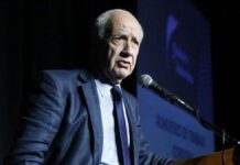 La CGT le responde a Lavagna
