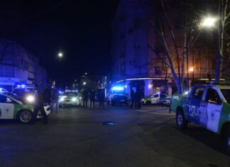 A pesar del anuncio de aumento salarial, la Policía Bonaerense continúa con las protestas