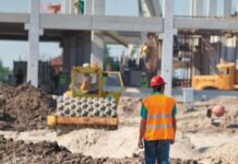 Denuncian falta de protocolo en obras de construcción