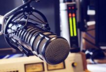 Paro en radios privadas