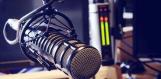 Paro en radios privadas