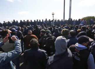 Paro de colectivos en la zona Oeste tras brutal asesinato de un chofer