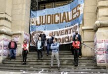 Los judiciales continúan con el paro
