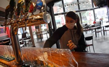 Los locales gastronómicos podrán atender puertas adentro en CABA