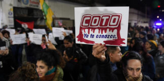 Violencia en Coto: Un personal de seguridad le pegó a una delegada que estaba reclamando
