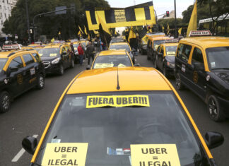 Taxistas harán una jornada de protesta contra aplicaciones