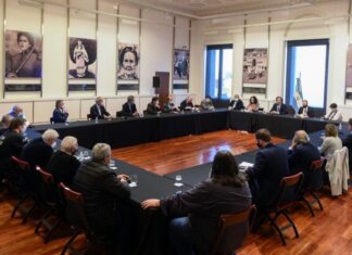 El Presidente anunciará un bono de $5000 para trabajadores de comedores comunitarios