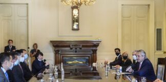 El Presidente firmó un acuerdo con China para reactivar obras ferroviarias