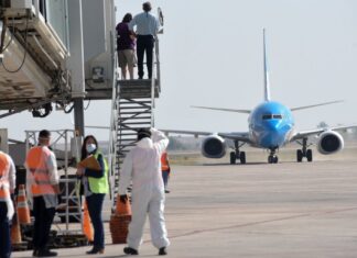 Gremios aeronáuticos acordaron un 25% de aumento en Aerolíneas Argentinas