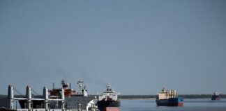 Los recibidores de granos y los sindicatos navales continúan de paro