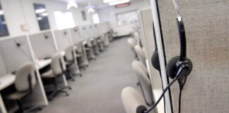 Empleada de call center falleció por Covid-19 tras ser presionada para volver al trabajo presencial