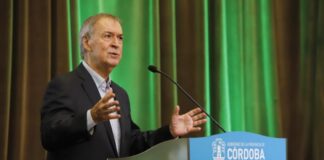 Córdoba: El Gobierno mejoró la oferta salarial para los estatales