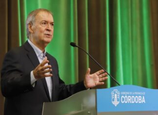 Córdoba: El Gobierno mejoró la oferta salarial para los estatales