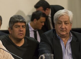 Cruce entre Piumato y Moyano por la vacunación