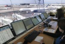 Los controladores aéreos en plan de lucha por salarios y condicciones seguras de trabajo