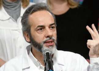 Eduardo López: “Sólo en el primer mes de presencialidad hubo 1.250 contagios”