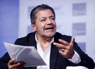 Gerardo Martínez pidió que no se detengan las obras en curso y afirmó que “no son fuente de contagio”