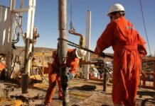 Trabajadores petroleros harán paro en los yacimientos de todo el país