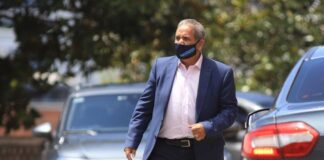 Palazzo advirtió que los trabajadores bancarios que pertenezcan al grupo de riesgo no volverán a trabajar presencialmente aun estando vacunados