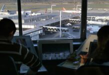 Controladores aéreos anunciaron un paro y no habrá vuelos este viernes