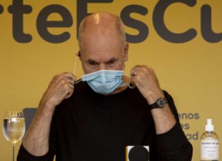 Se amplió la denuncia penal a Larreta tras el aumento de las muertes de docentes por Covid-19