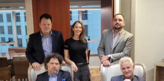 Una empresa Argentina mandó a vacunar a sus empleados a Miami