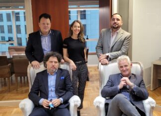 Una empresa Argentina mandó a vacunar a sus empleados a Miami