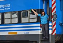 Trabajadores ferroviarios acordaron un aumento salarial del 37,5% y un bono de $15.000