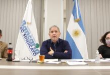 La Bancaria acordó un aumento salarial del 45% y un bono de $100.000
