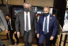 El Congreso bancario denunció a la banca privada por irregularidades