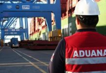 Trabajadores aduaneros harán paro mañana para exigir la urgente vacunación del personal