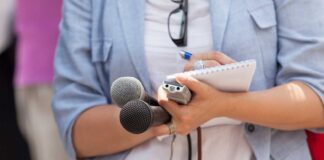 Siete de cada diez periodistas perciben salarios de pobreza
