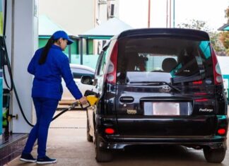 Una estación de servicio de Mendoza deberá indemnizar a una trabajadora por obligarla a usar calzas