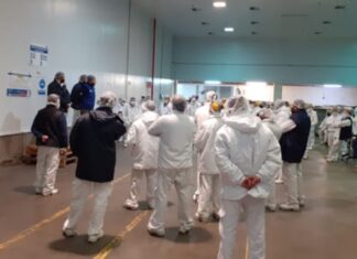 Trabajadores pasteleros paralizaron la planta de Molinos Río de la Plata para exigir la reapertura de las paritarias