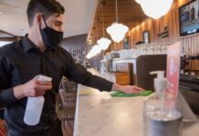 UTHGRA denunció que empresarios gastronómicos pagan hasta un 50% menos de sueldo a los trabajadores