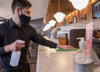 UTHGRA denunció que empresarios gastronómicos pagan hasta un 50% menos de sueldo a los trabajadores