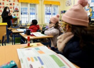 Docentes porteños: “Con bajas temperaturas es imposible sostener la continuidad pedagógica de forma presencial”