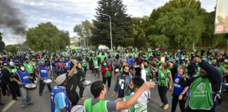 Estatales de Río Negro acuerdan un 35% de aumento salarial e igualan la paritaria nacional