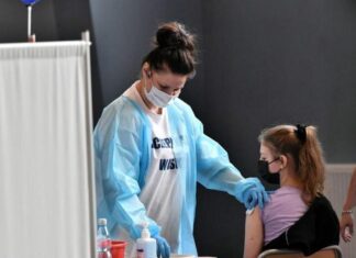 El 80% de los mayores de 18 años ya tiene al menos una dosis de la vacuna contra el Covid-19