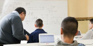 Paritarias: Trabajo homologó el acuerdo de Docentes Privados