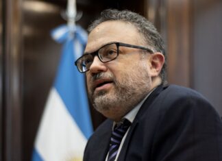 Matías Kulfas: “La economía se está poniendo de pie”