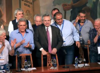La CGT apoyó los cambios de gabinete y acusó “operaciones ligadas al liberalismo”
