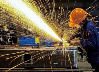 La UOM busca cerrar su paritaria por arriba del 50%