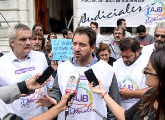 Paritarias: tras el acuerdo con docentes y estatales, Provincia recibe a judiciales
