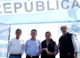 Pese a la cosecha récord, la Mesa de Enlace niega bono de fin de año a los peones