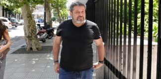 Un Página 12 más preocupado por una “pegatina” que por posibles despidos masivos, desató la furia de sus suscriptores
