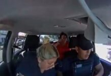 Dos policías le salvaron la vida a una beba a la que le practicaron RCP en el patrullero