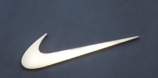 Nike despide a empleados no vacunados, a pesar de que la Corte de EEUU lo declaró inconstitucional