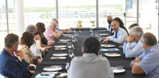 Guzmán se reunió con empresarios y la CGT por las negociaciones con el FMI
